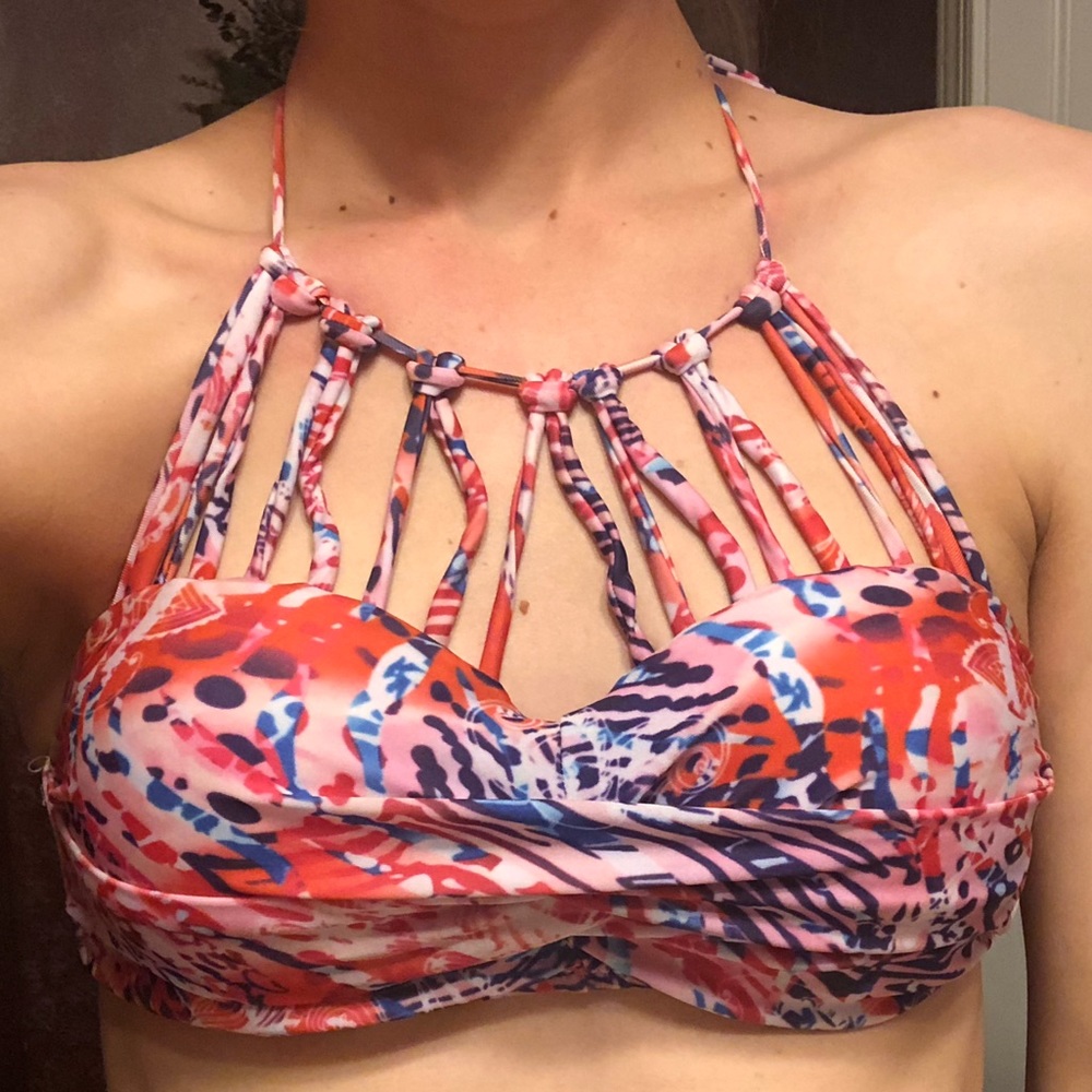 Women’s tube top bikini